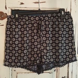 About a girl print shorts